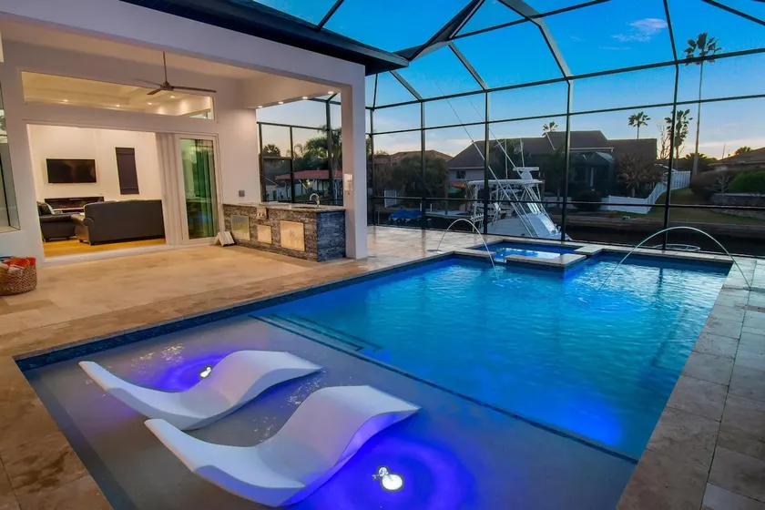 Luxury Canal-Front Home with Heated Pool Spa Bicycles - Image 1