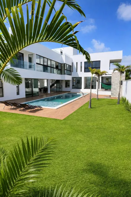 Luxury Beach House near to Pipa - Image 1
