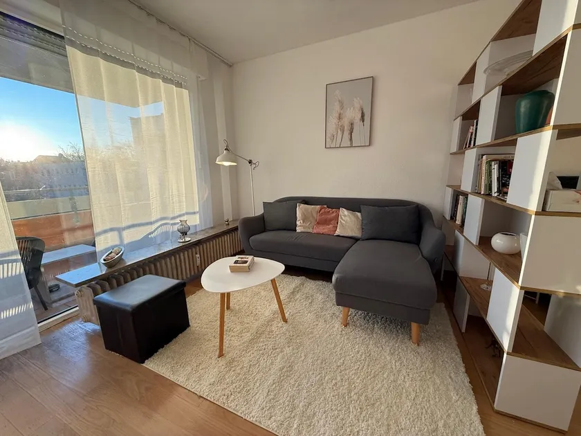 Relax Center Suite – oasis of peace with balcony & parking. - Image 1
