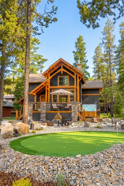 Mountain Home - Seasonal Pool - Private Hot Tub - Image 1