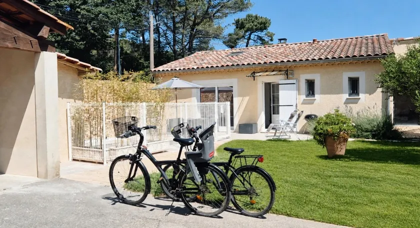 Sauna et Spa, piscine chauffée, Gîte le Carrousel - Image 1