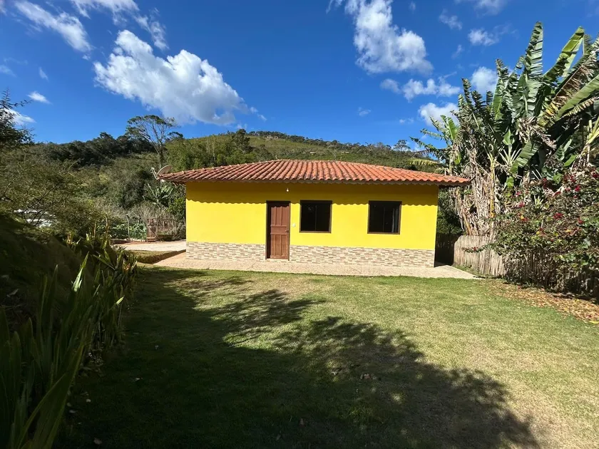 Cristóvão and Rita Ibitipoca's House - Image 1