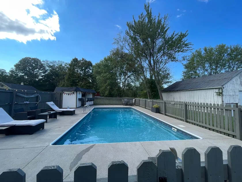 B on the Bourbon Trail with Pub, Pool and Hot Tub - Image 1