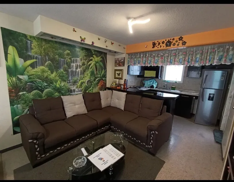 Comfortable and cozy family home - Image 1