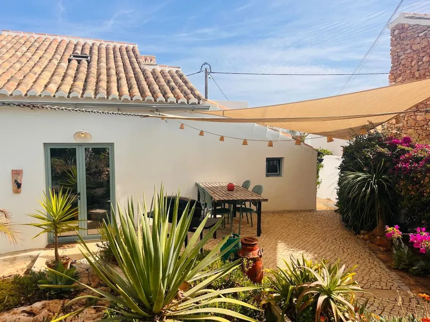 Casa Cobra - Image 1