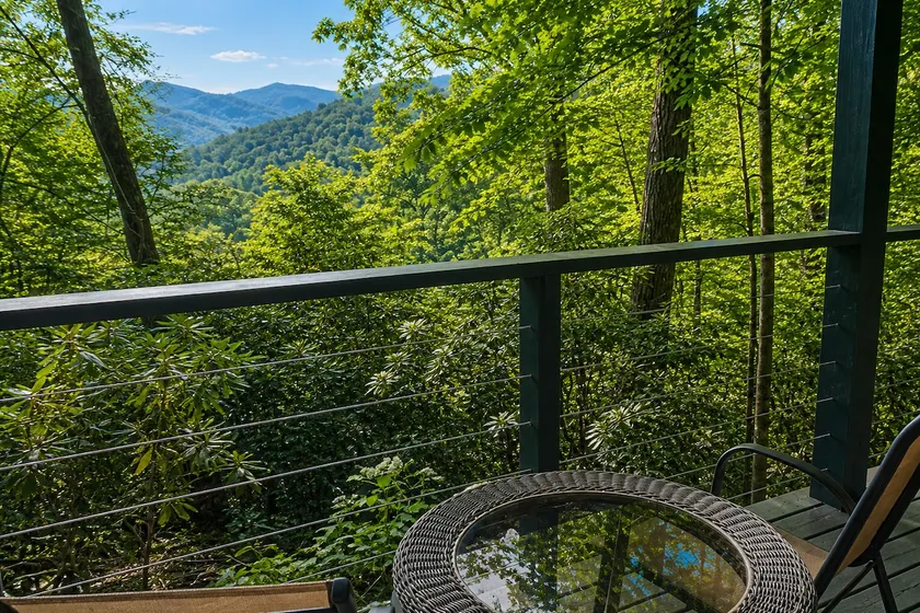 Large Mountain Views | Hiking | 25Mins to DT A-Vil - Image 1