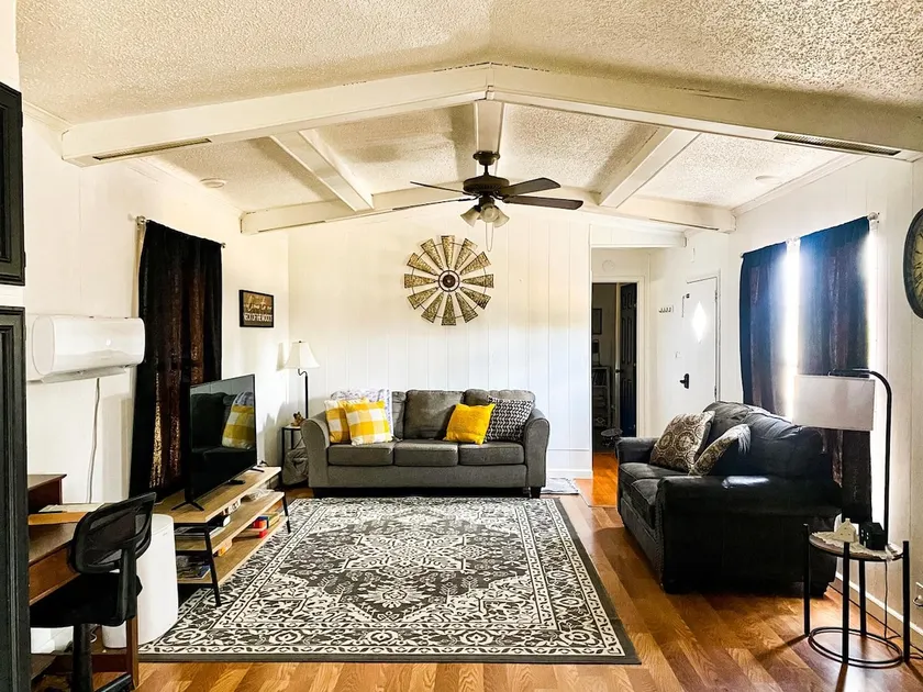 Home in Concord. A cozy getaway - Image 1