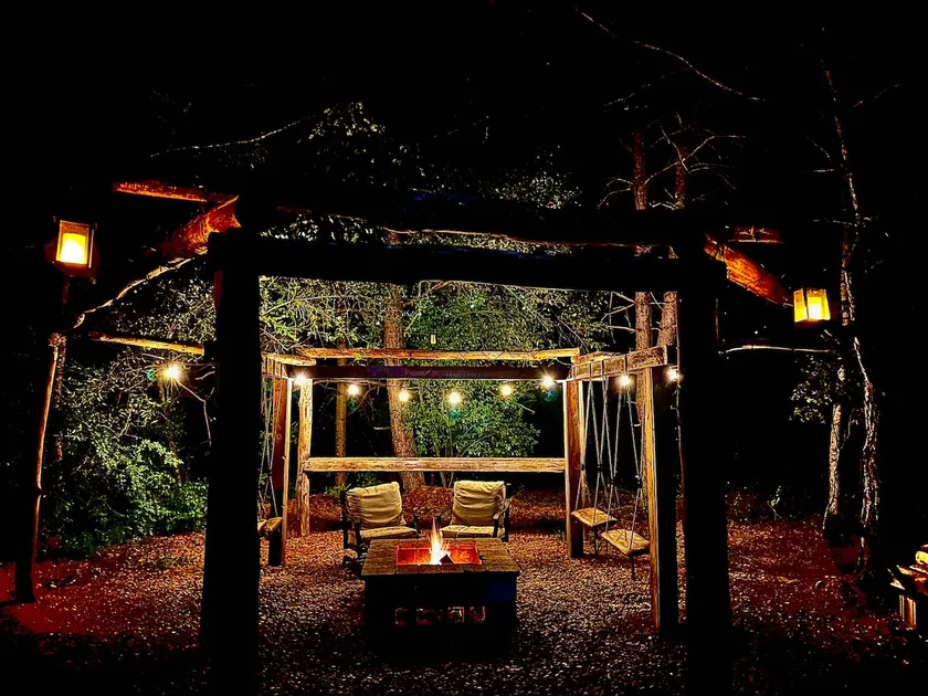Fire Pit Swings: NEW Jacuzzi / near Cook Forest - Image 1