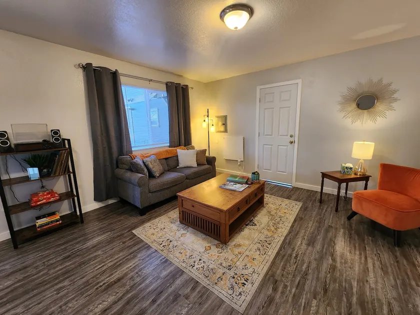 Modern Retro Retreat - Image 1