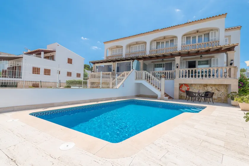 Villa Marsal 150m Beach | SM Holiday Properties - Image 1