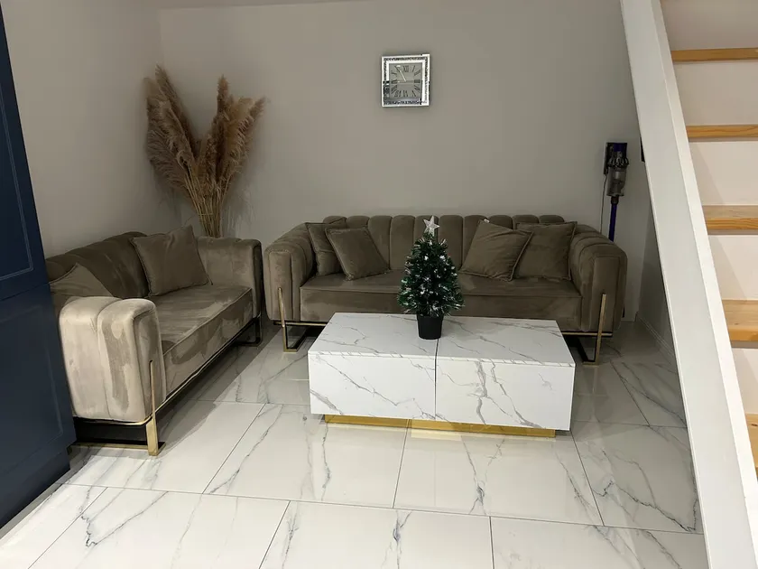 For rent, new chic and quiet 2 bedroom - Image 1