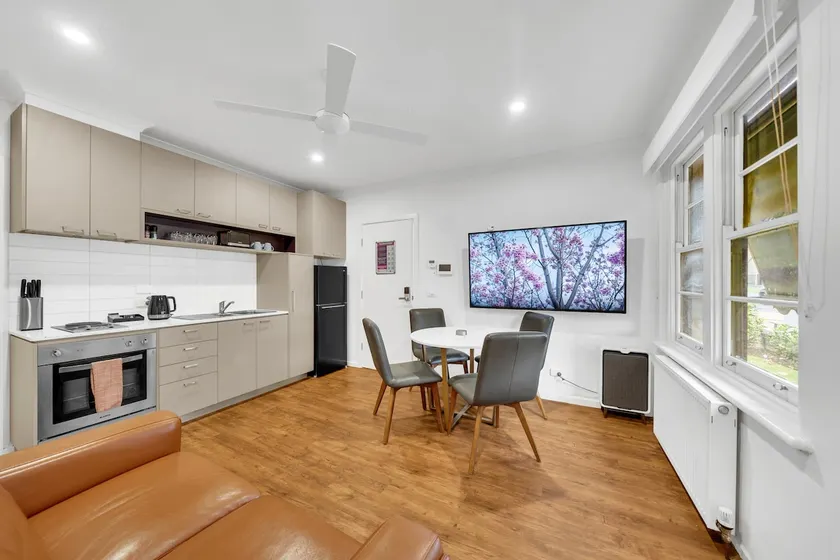 Hidden Gem on CBD’s Edge - Image 1