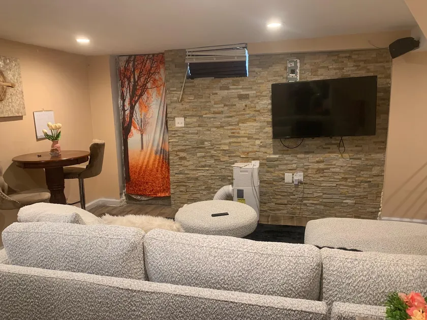 Comfortable quiet 2 bedroom 1bath - Image 1
