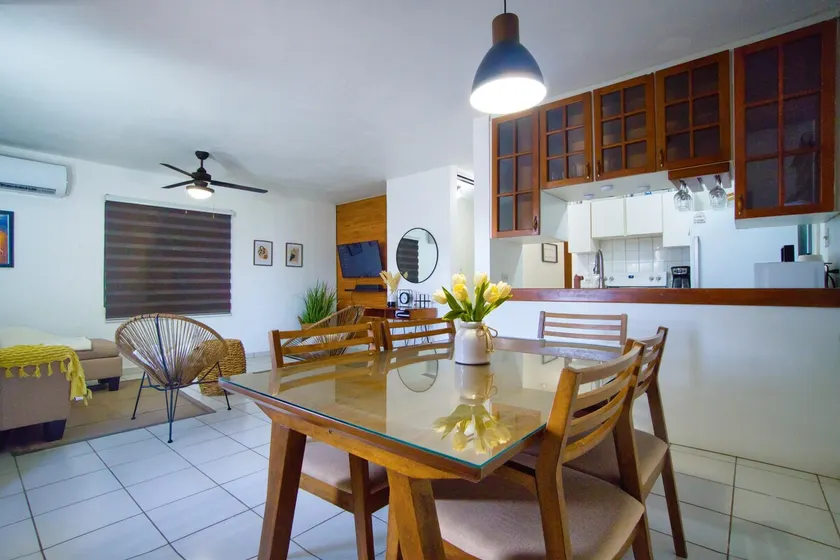 Spacious 3BR Coastal Stay Near Beaches - Image 1