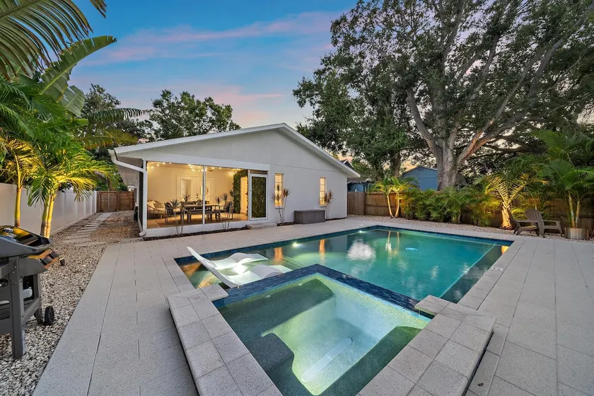 The Blessing House - Htd Pool & Spa, Close to Beaches - Image 1