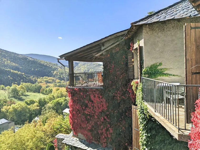 Atalaya - Montserrat Figueras - Gîte pour 8 personnes - 4 chambres en suite - Piscine - Image 1