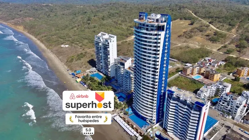 Grand Diamond Beach, oceanfront - Image 1