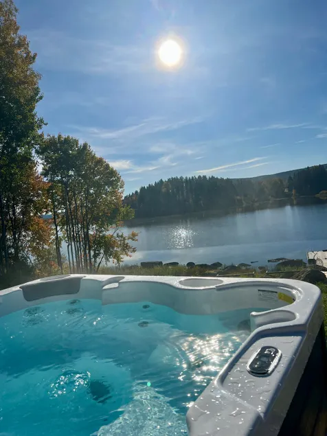 Newly-built house with private beach and jacuzzi! - Image 1