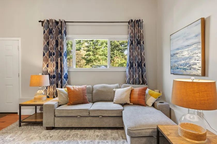 Ideal Getaway Near Lake Washington & Seattle - Image 1