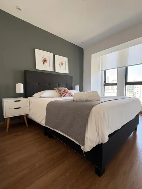 Gorgeous Apt with Balcony in DT Miraflores! - Image 1