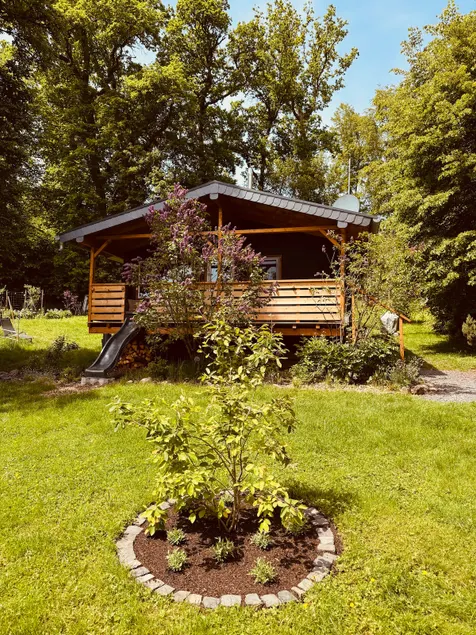 THE small HUT - hiking. biking. experience nature. - Image 1