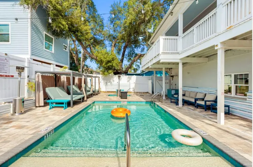 Sunny - Key West Vibe Cottage - Pool - Walkable - Image 1