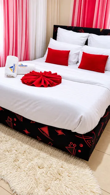 Damaski Suite 2: Executive Luxurious 2BR Apartment - Image 1