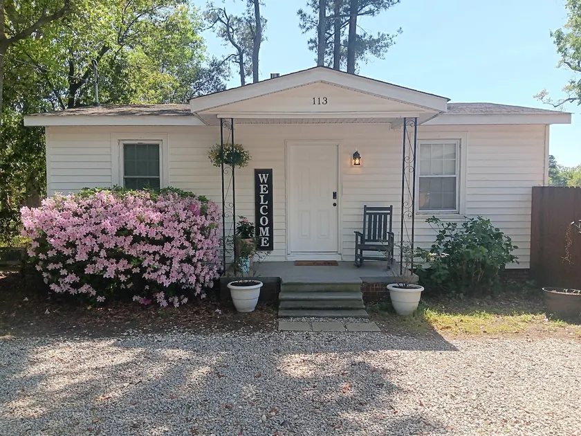 Cozy Cottage with No Cleaning Fee & Early Check-In - Image 1