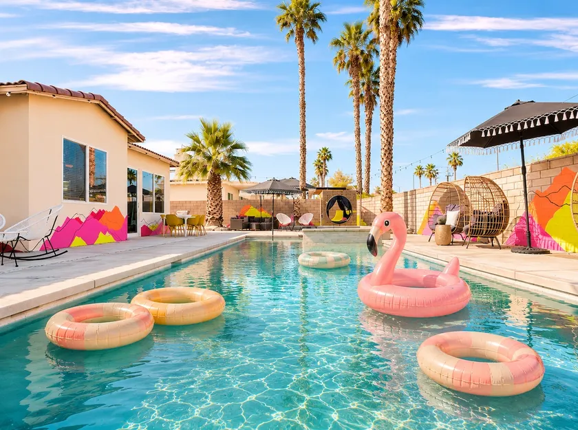 The California Dreamhouse - salt water pool & spa - Image 1