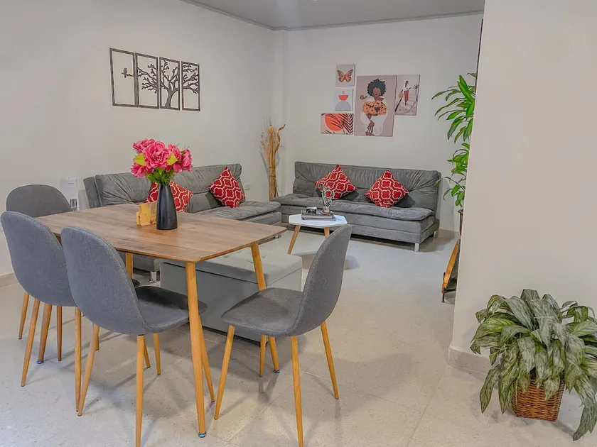 Family Flat one block from the central park! - Image 1