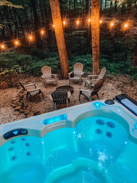 Whitetail Woods cabin w/ HOT TUB and Patoka pass - Image 1