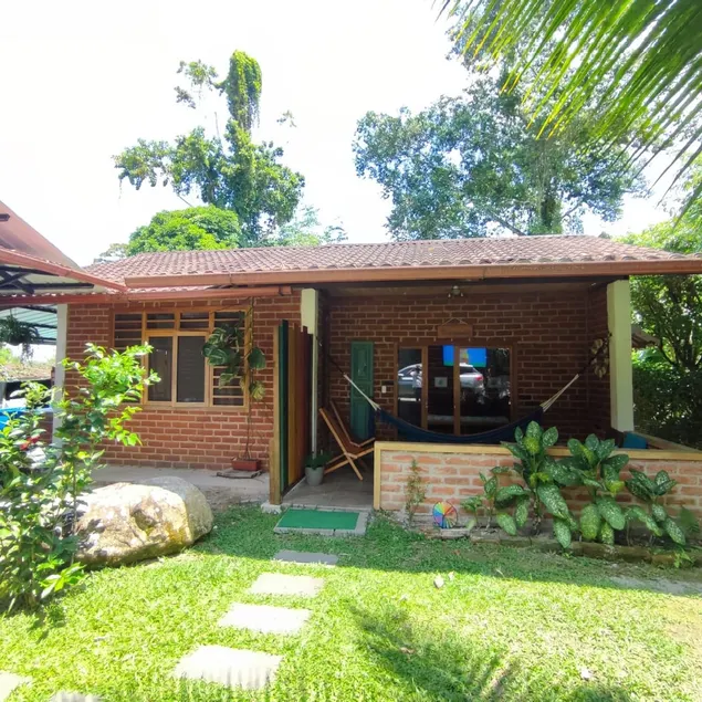 Home and jungle, vacation home. - Image 1
