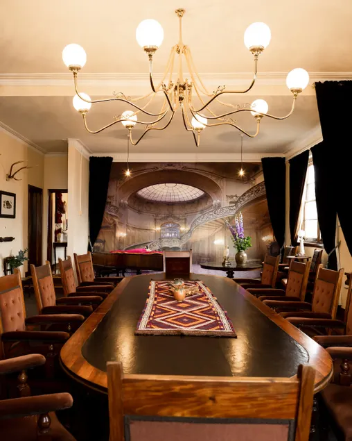1930's Bank Stay, Vault & fireplace - Nr Derby MTB - Image 1