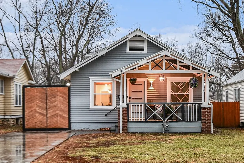 2BR/1BA with option to add additional 2bed/1bath! - Image 1