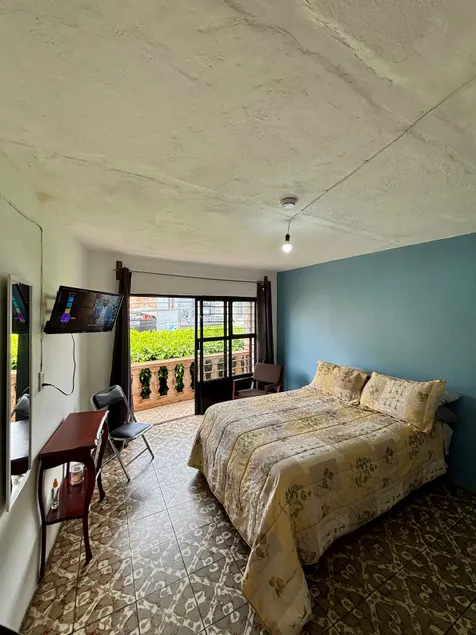 Quiet, central, comfortable and equipped house - Image 1