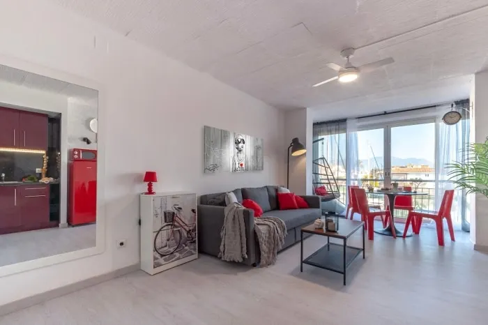 Apt overlooking Puerto Deportivo 1 - Image 1