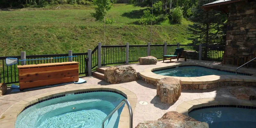 Bachelor Gulch Luxury Home! Ski-In and Out w/ private hot tub!! - Image 1