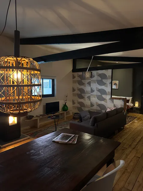 Beautiful farmers guest house in rural area - Image 1