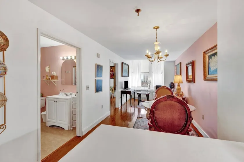 Barbie Inspired Apartment Downtown Memphis - Image 1