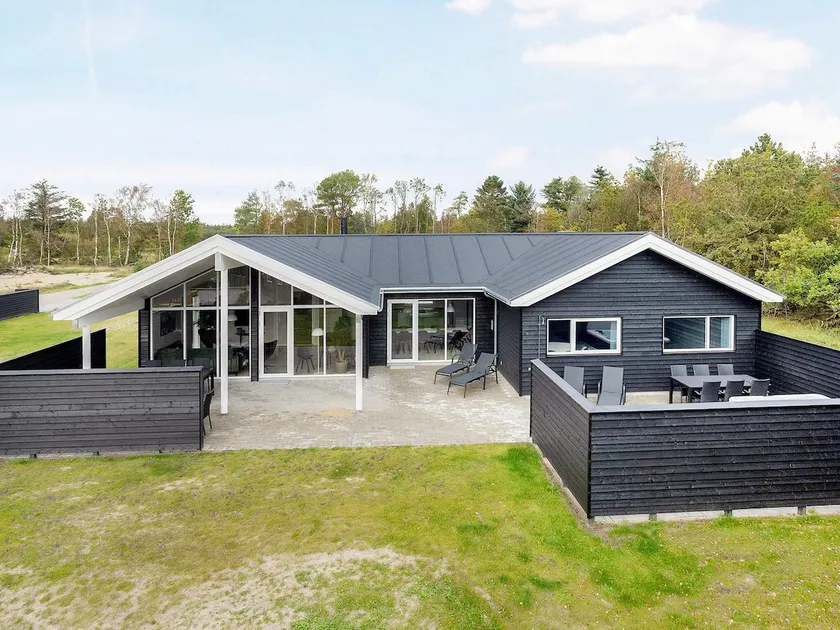 8 Personen Ferienhaus in Ålbæk - Image 1