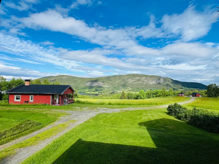 Cabin by Storsjön in Jämtland - Image 1