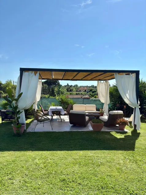 Wonderful house with garden in Massa-Carrara - Image 1