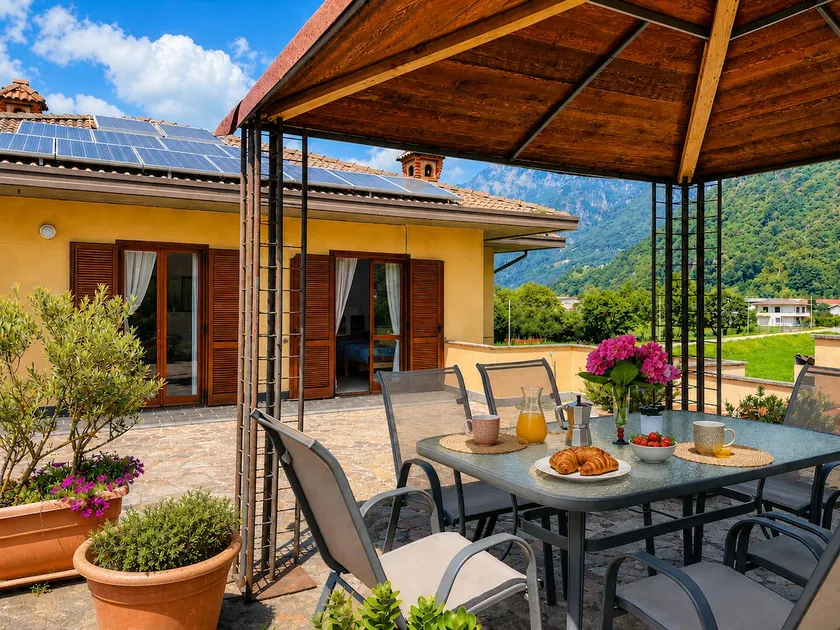Relaxing views for the whole family sleeps 8 - Image 1