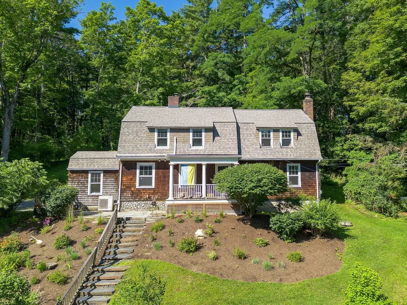 Classic Stockbridge Cottage - Image 1