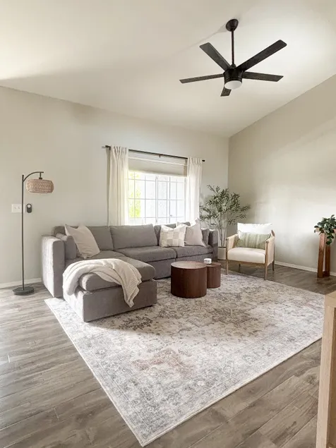 Feels like home! Quiet 2 BR. Pool & great location - Image 1