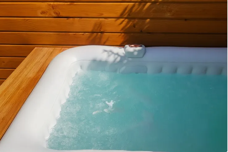 Blue Cottage – Hot Tub • Terrace • Nature 4/6 people - Image 1