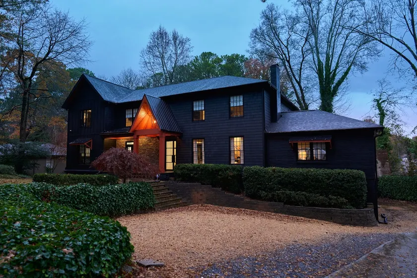 The Black House At Victoria Mill Buckhead 6Br 5Ba - Image 1
