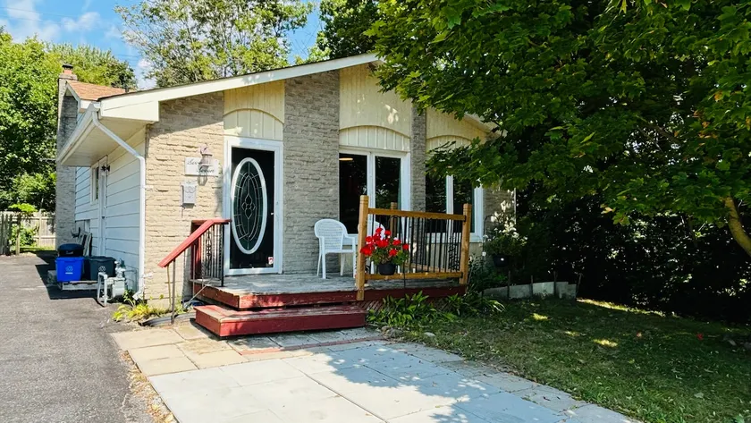 Richard's Guest House - Image 1