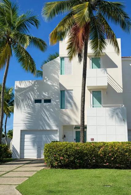 Beautiful Dorado Villa Golf & Lake Views - Image 1