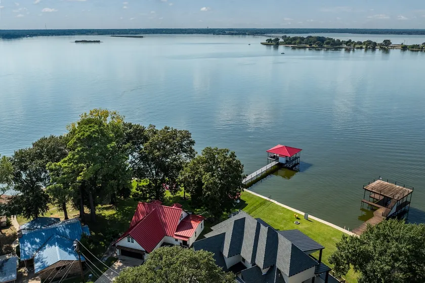 Lake Point Retreat: Private Dock - Image 1